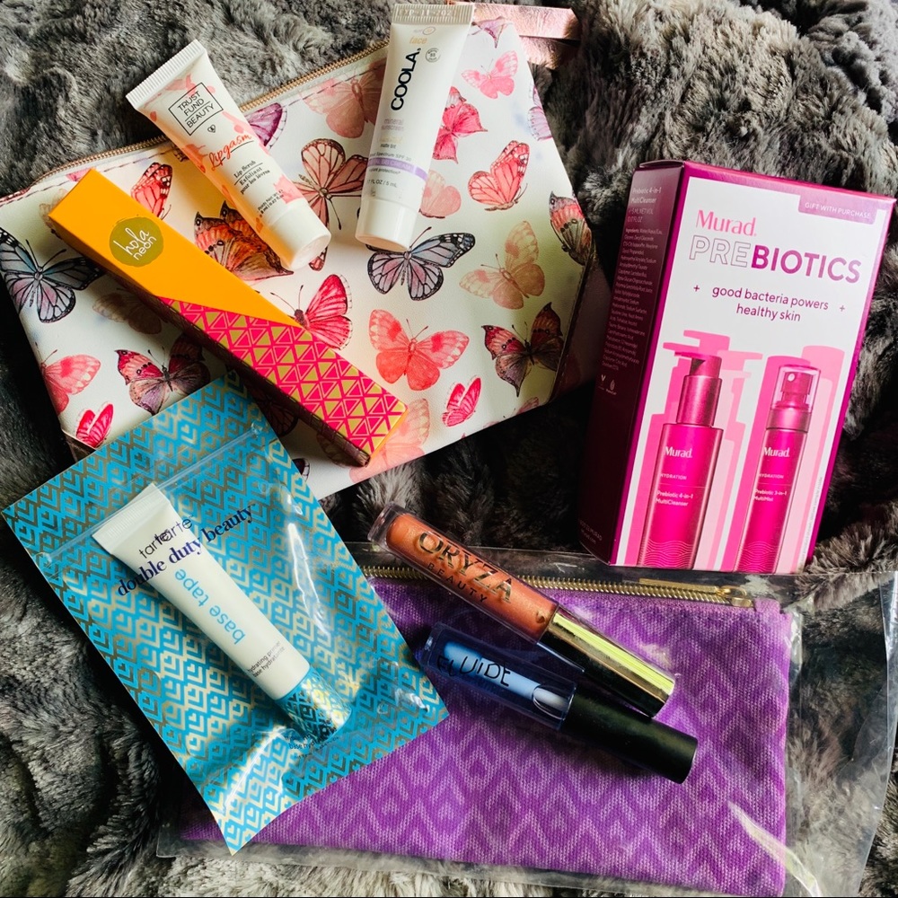 NWT Makeup Bundle NO OFFERS